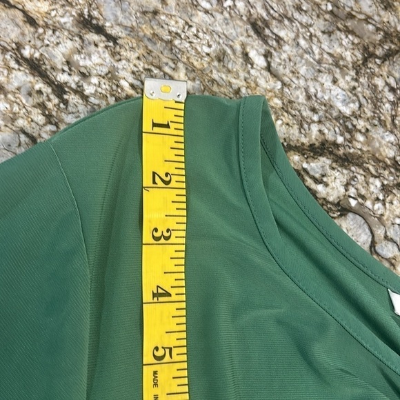 C EST 1946 Women’s Large Blouse - Picture 13 of 14